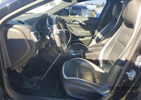 2017 Infiniti Qx30 Base z USA, uszkodzony, nr VIN SJKCH5CP4HA026678